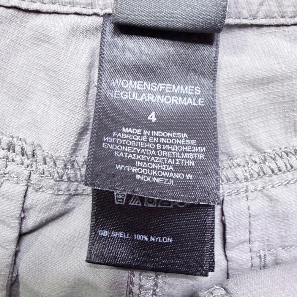The North Face Shorts Hiking Cargo Gray Embroidered Logo Size 4 - Picture 4 of 9